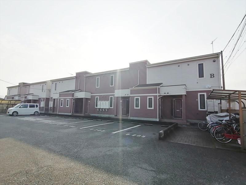 クレスメントB棟