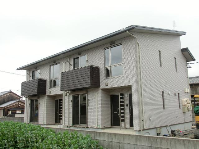 ラシーネ西長瀬