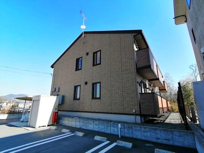 本四備讃線 上の町駅 徒歩11分 2階建 築9年