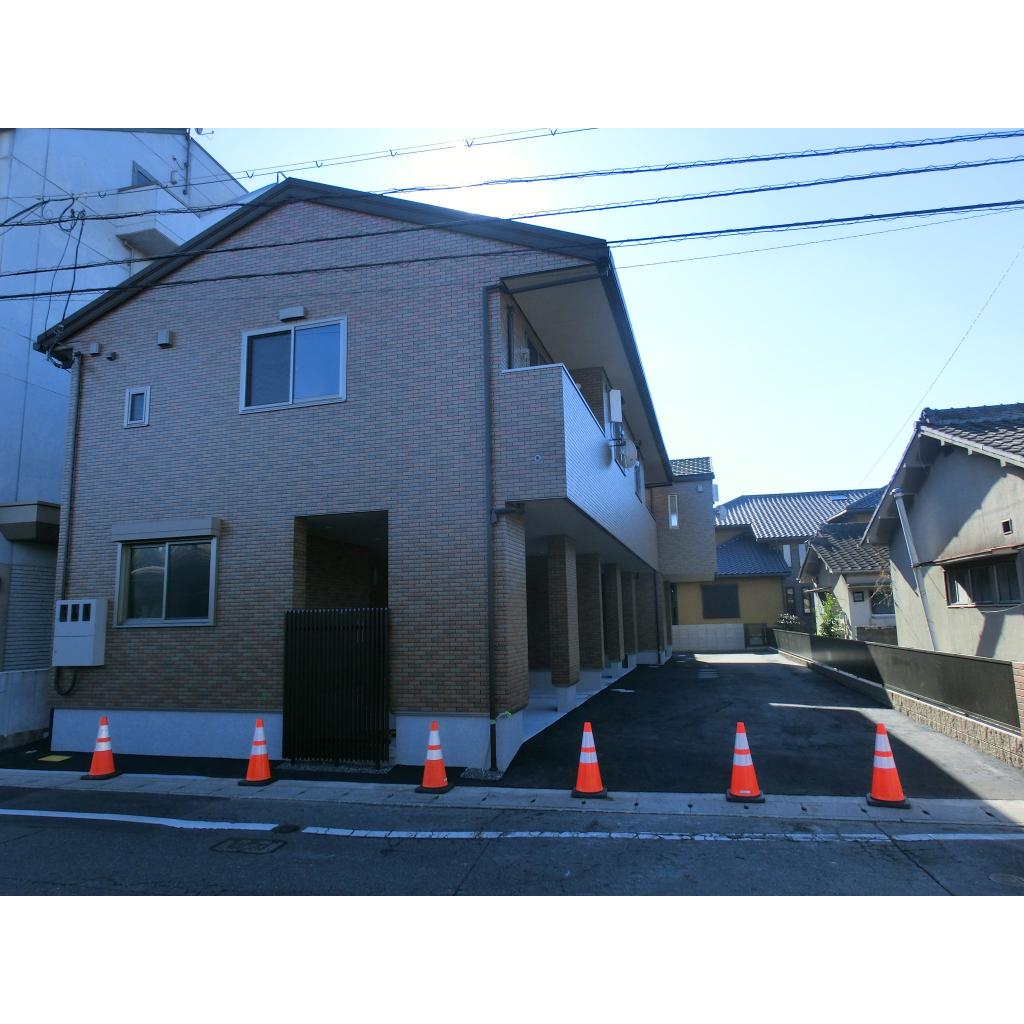 メゾン　ルピナス藤原西町Ａ