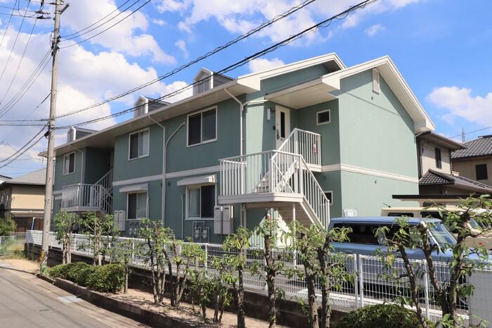 HOUSE T&T
