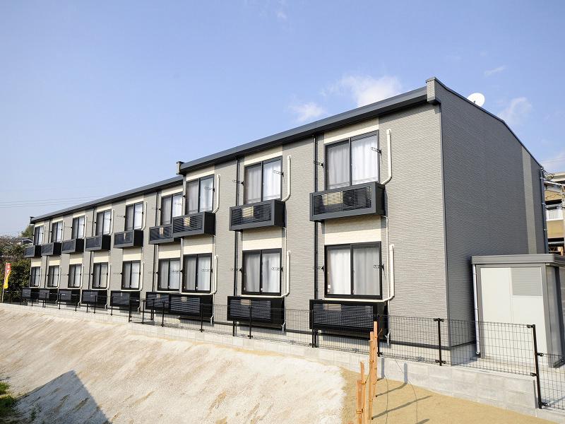 レオパレスCREST八島