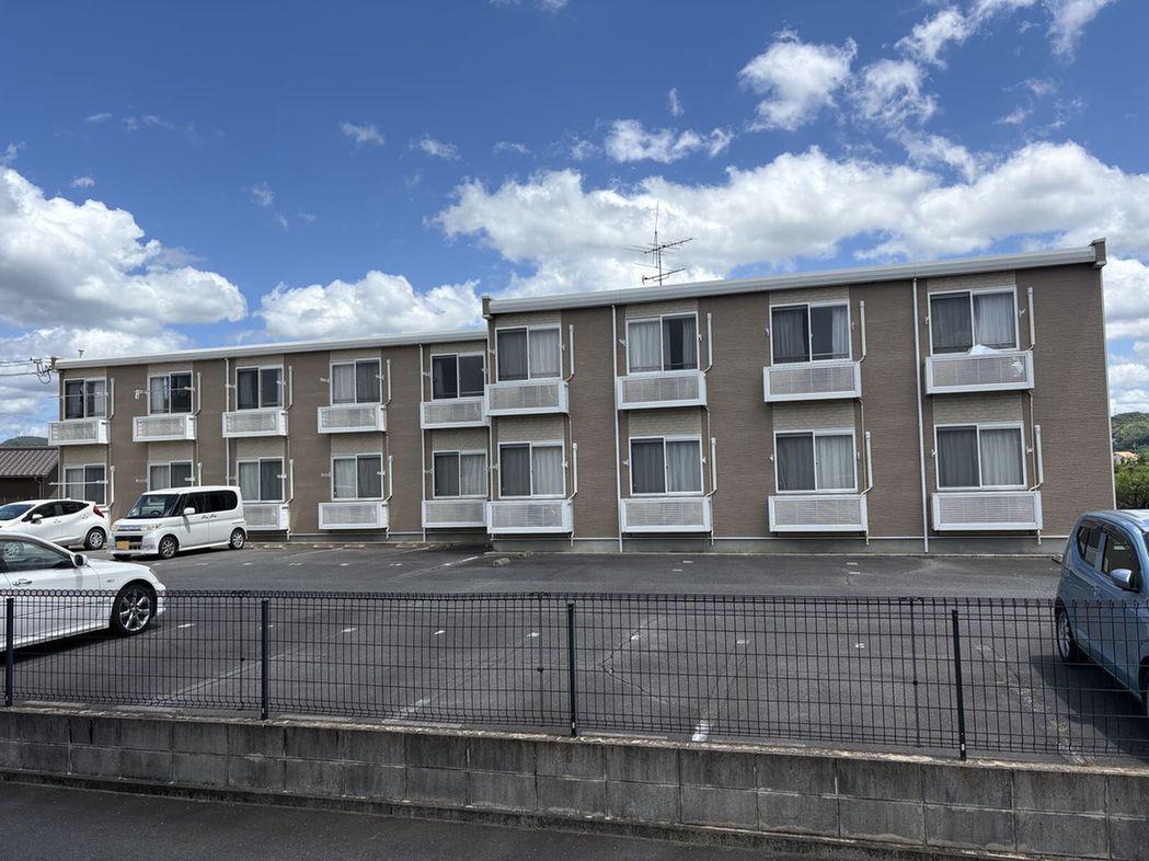 レオパレスアステカ