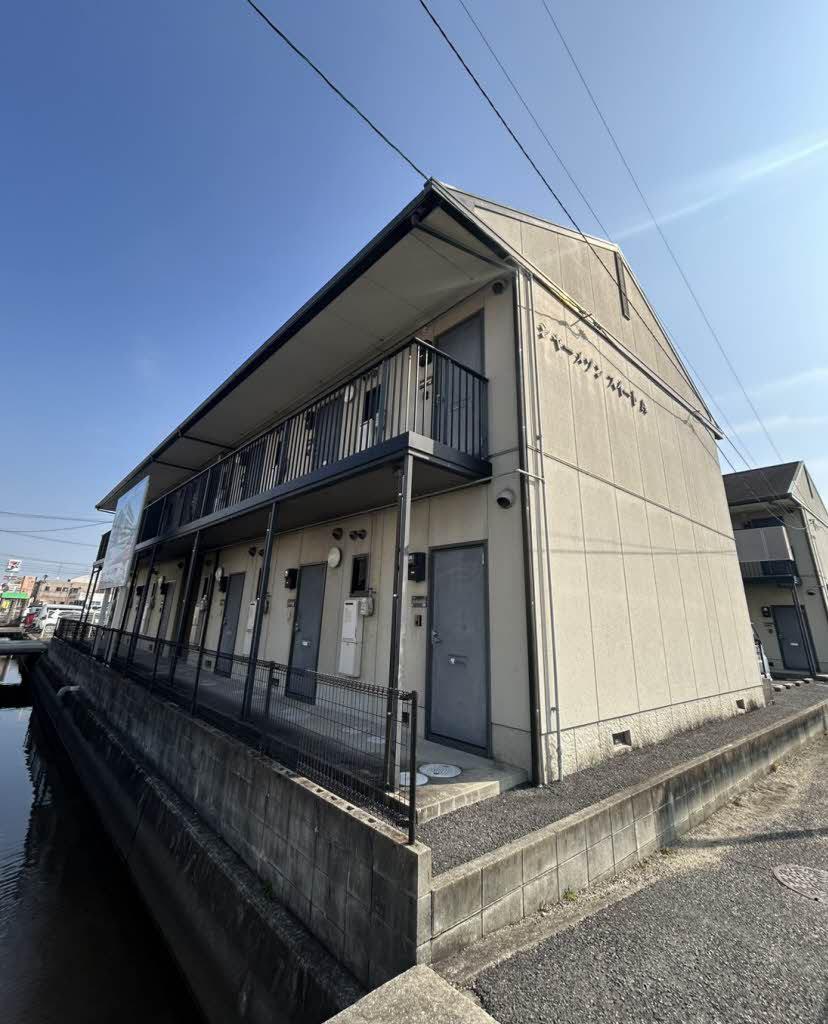 シャーメゾンスイート A棟(1K/2階)