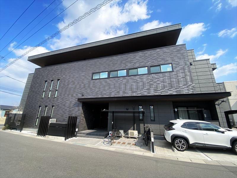 山陽本線 倉敷駅 徒歩7分  築5年