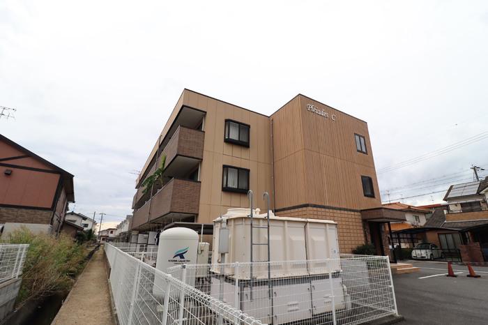 PLEIADES C棟