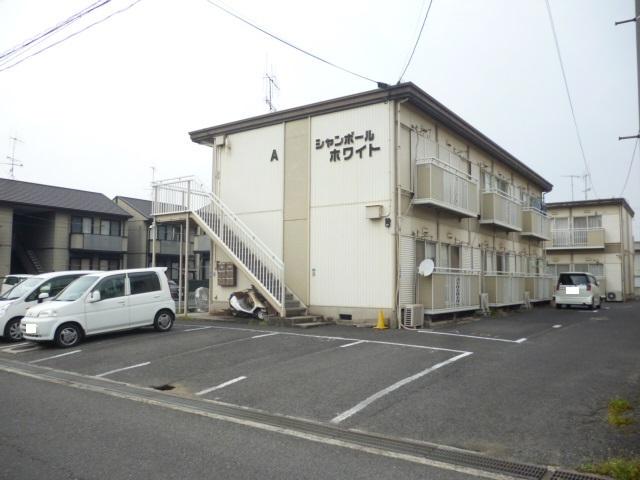 シャンボールホワイトA・B・C(2DK/1階)
