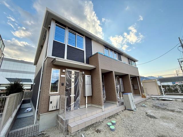 ピコットプレイス[2階]