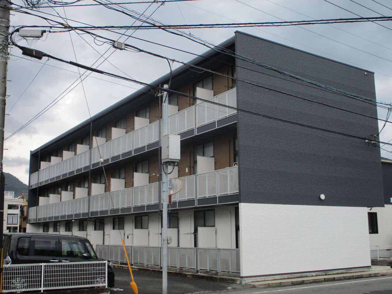 レオパレスルミエラ