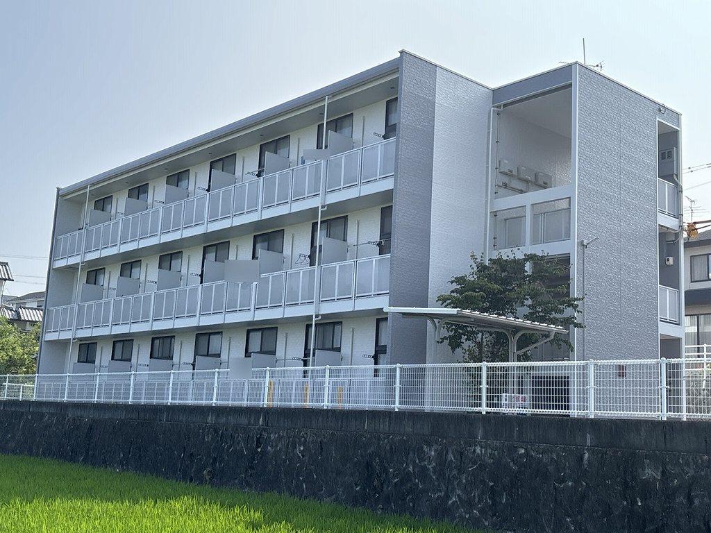 レオパレスラフィーナ