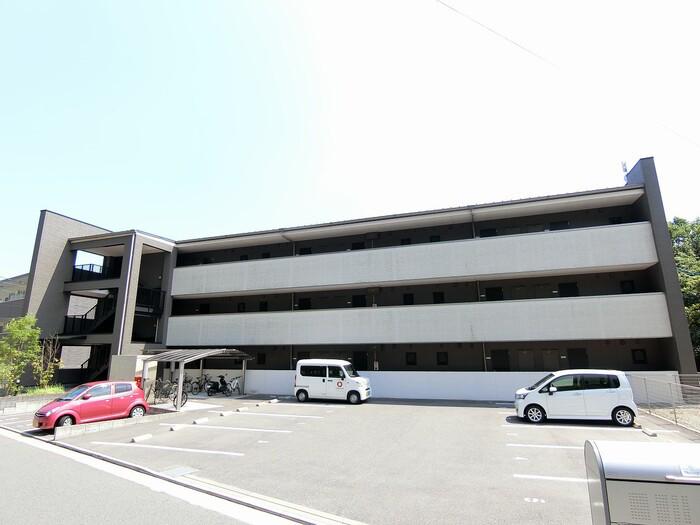 カスタニエ緑井III