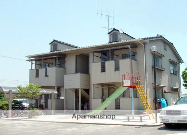 ファミーユ新涯 A