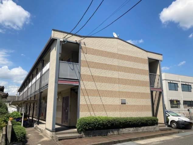 レオパレス三政荘