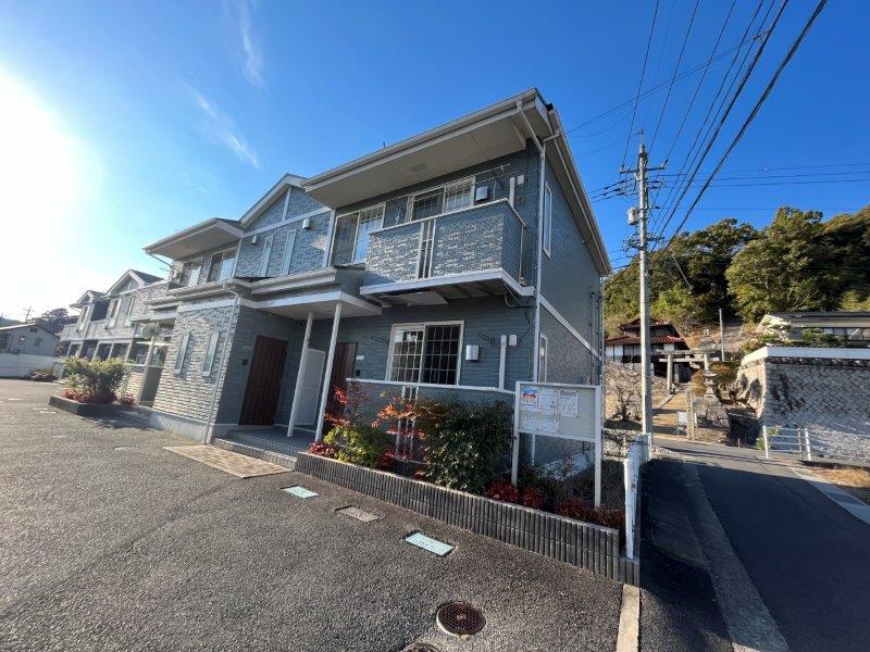 メゾンアンソレイエA