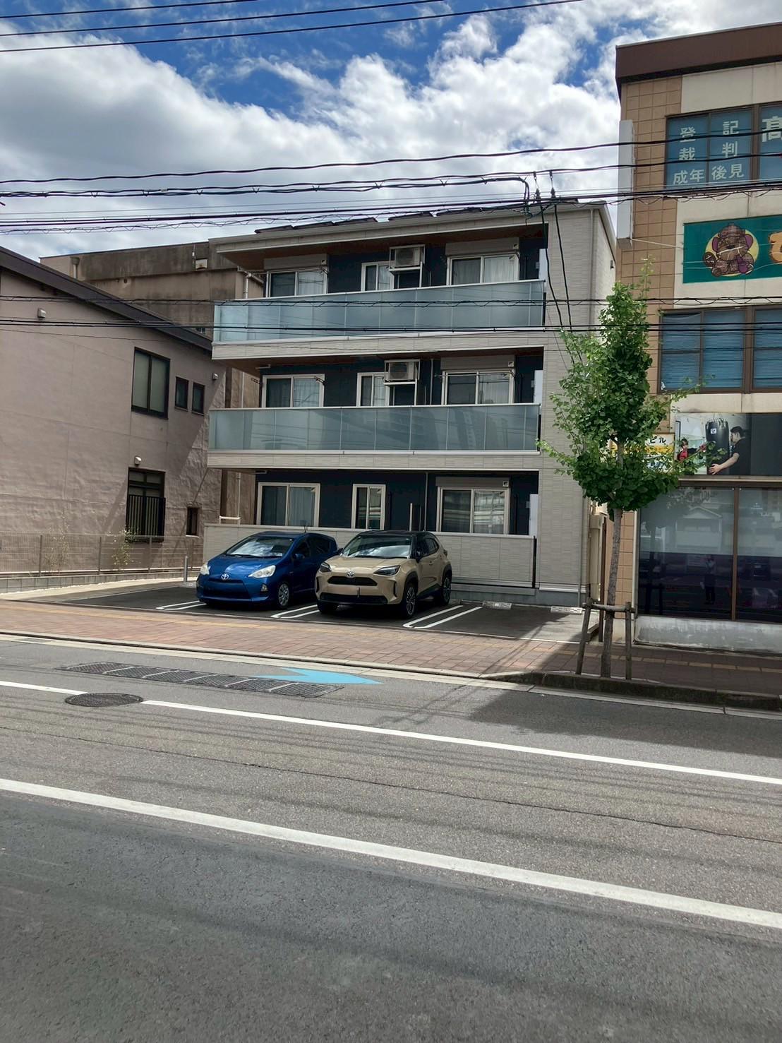 オリヴィエ西町