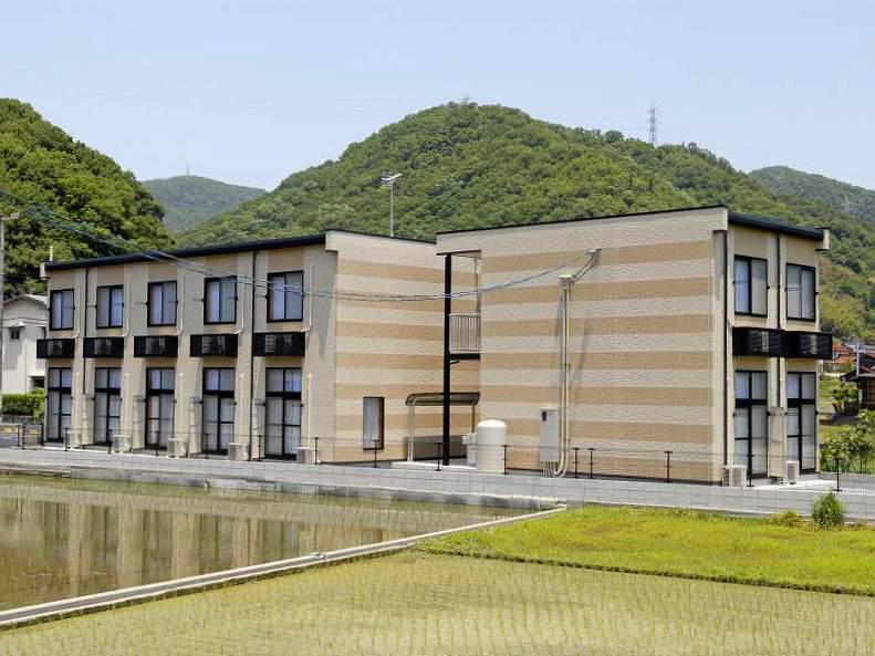 レオパレスシェソワ中通