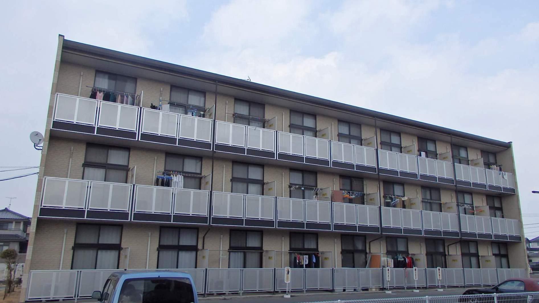 レオパレスピースフル 稲月(1K/3階)