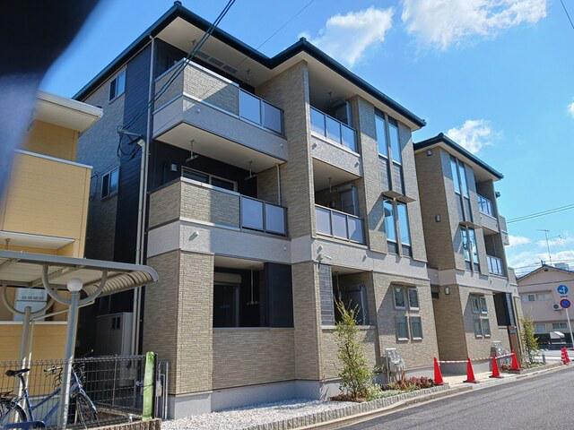 ウエスト RIVER Ⅱ