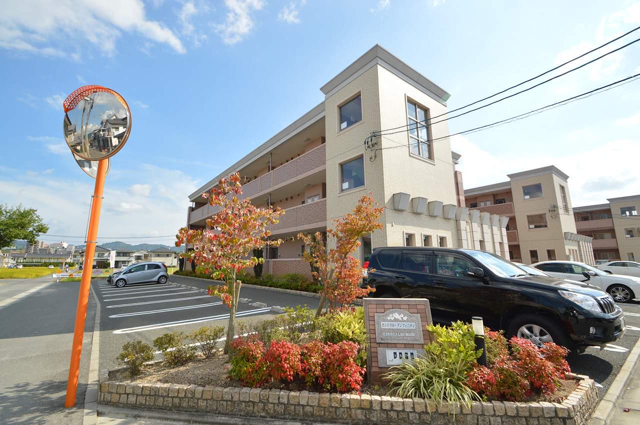 セントラル・アンフィニティA