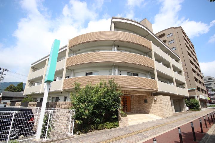 ファミールアビタシオン