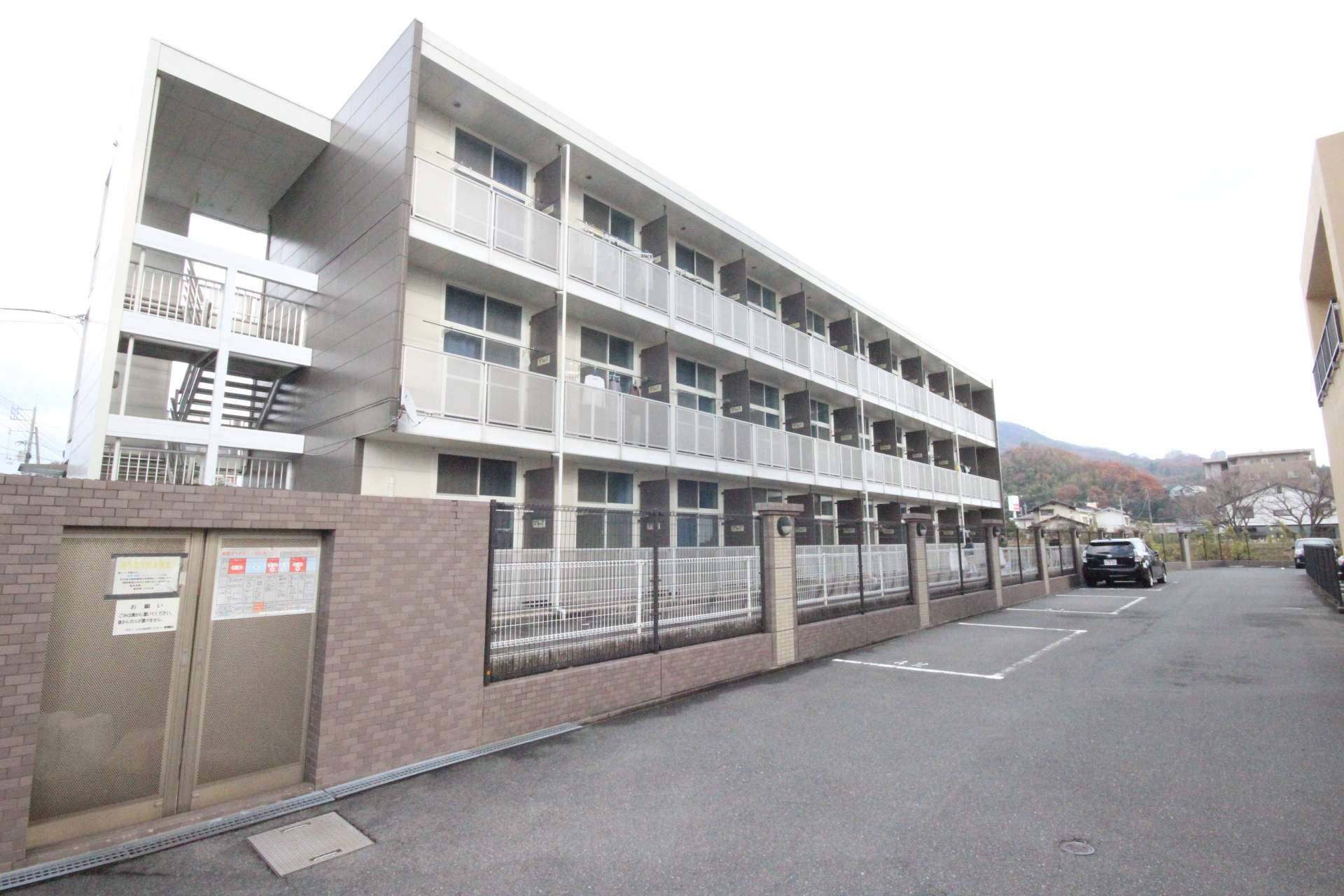 レオパレスARK壱番館