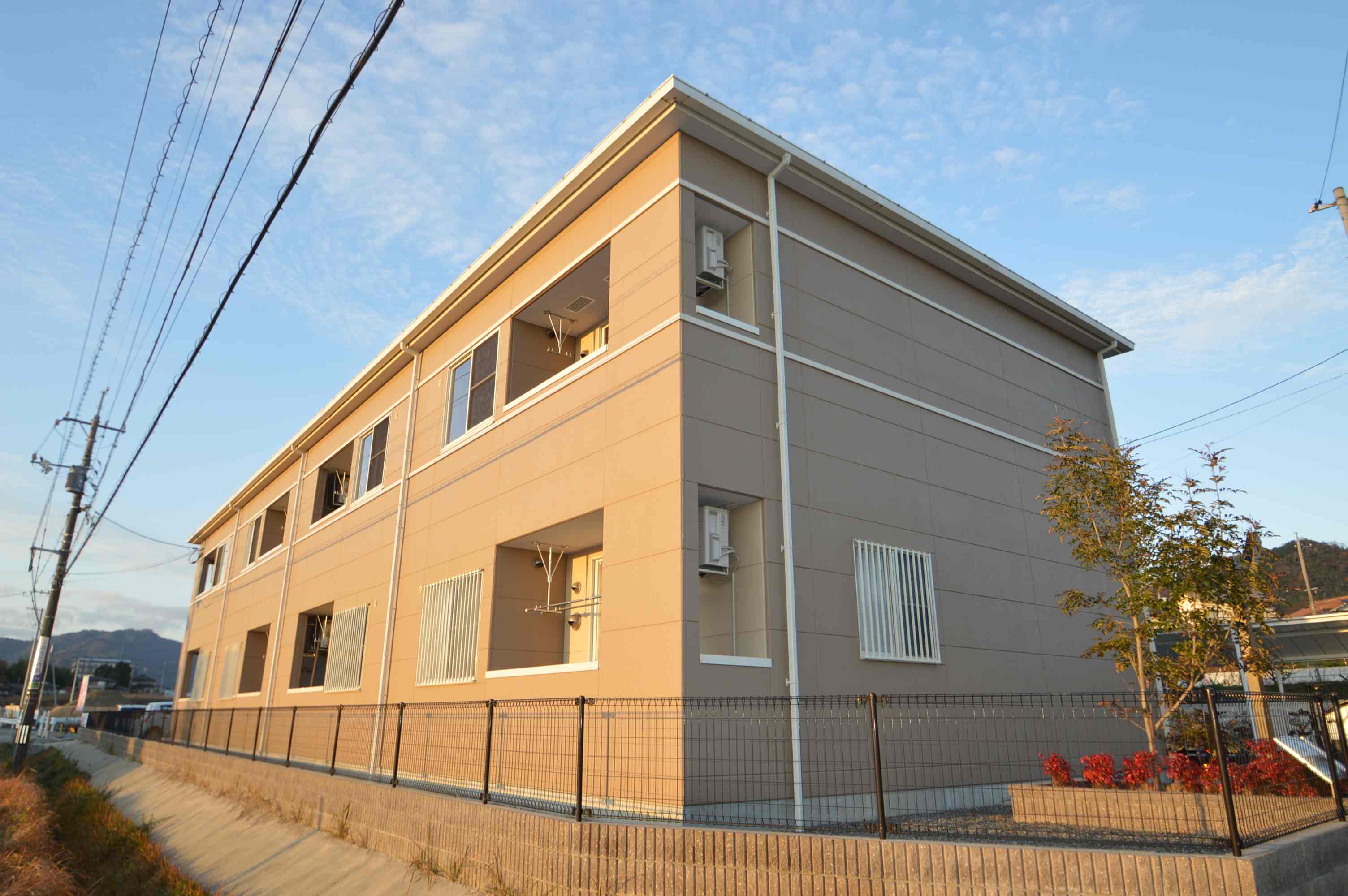 パインハウス寺家