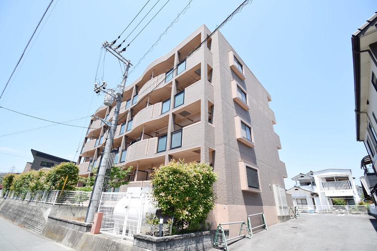 ラウンドヒルズ イースト