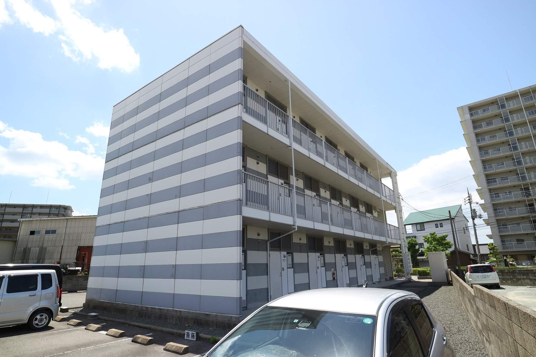 レオパレス千日一丁目