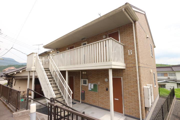 ユイールB棟(1LDK/2階)