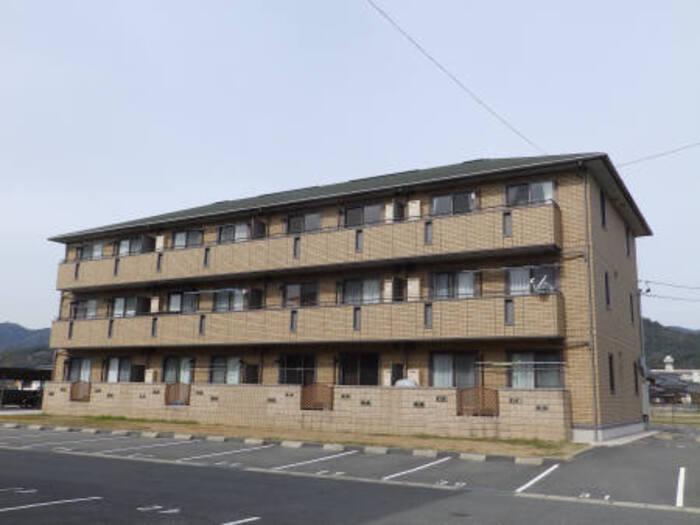 リビングタウン朝田B棟