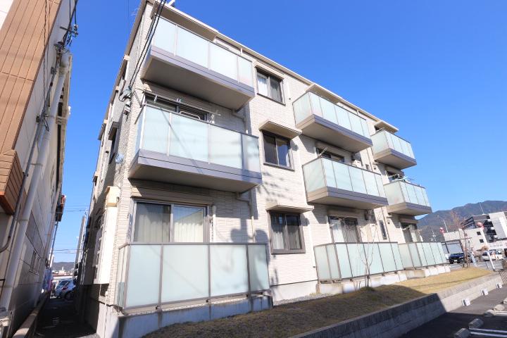 クッラ ディ ヴェント 南町