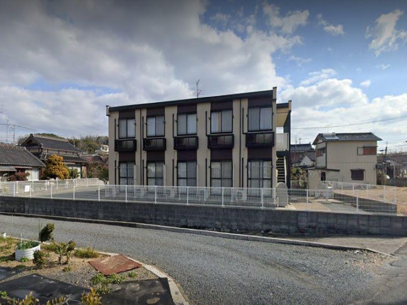 レオパレス里の尾