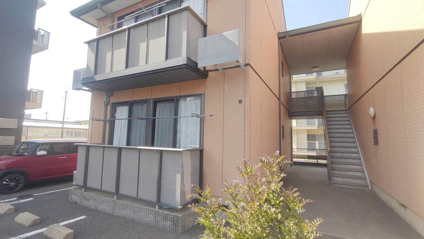 アンソレイユⅡ棟(2LDK/1階)