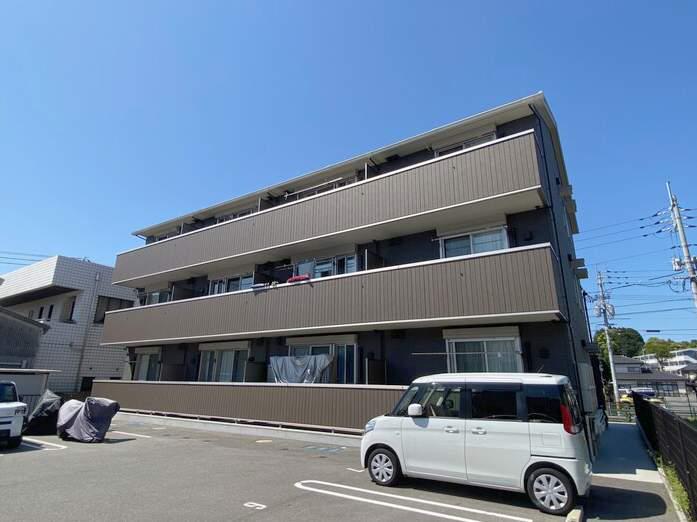 クラヴィス タカラ