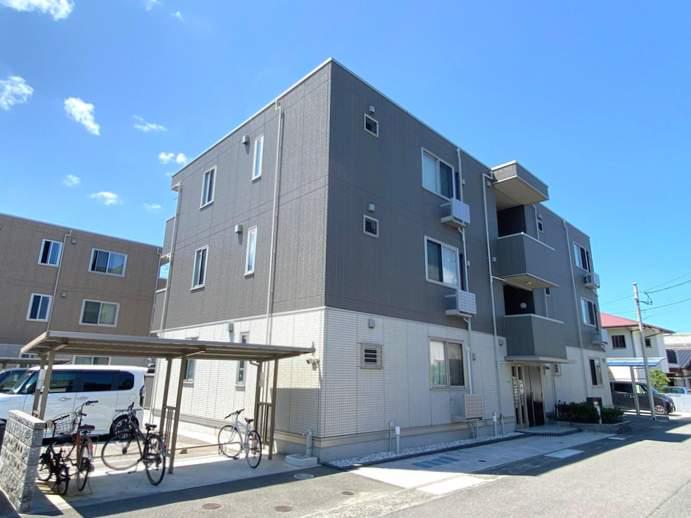 グローリア コート