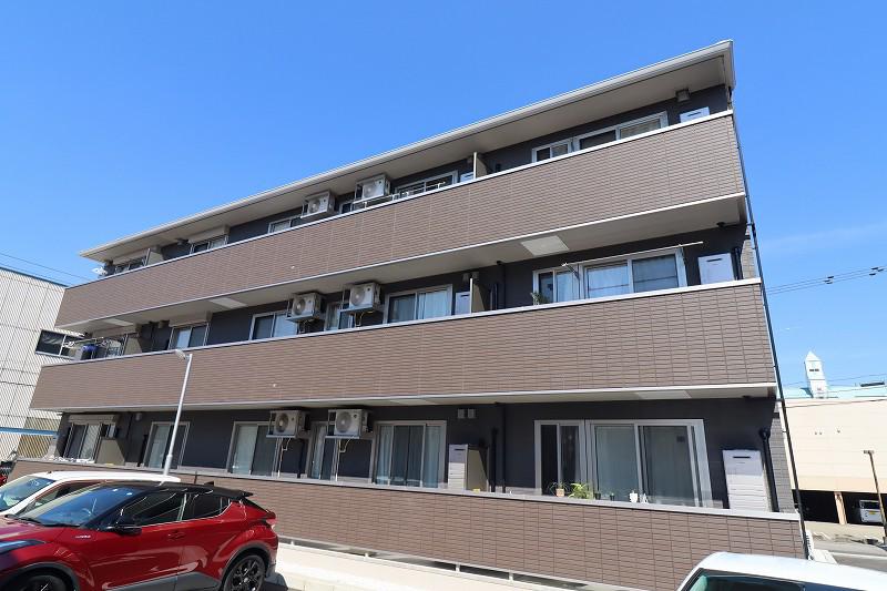 ラ・トゥール山城西 A棟