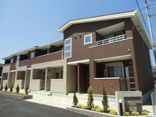 クラール名東イースト B