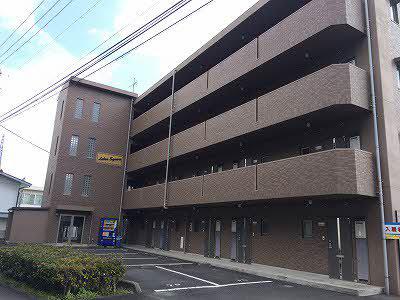 レーベンスクエア