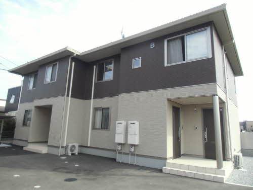 シャーメゾン春日B