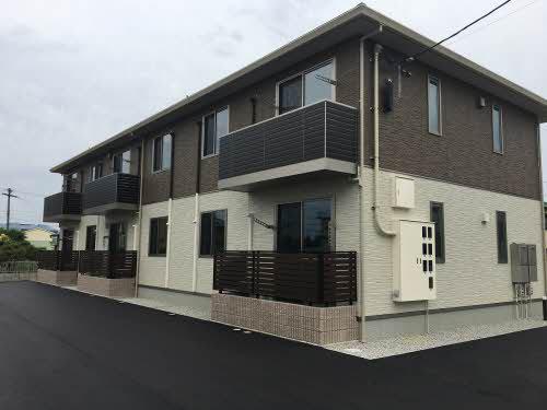 シャーメゾン正塚