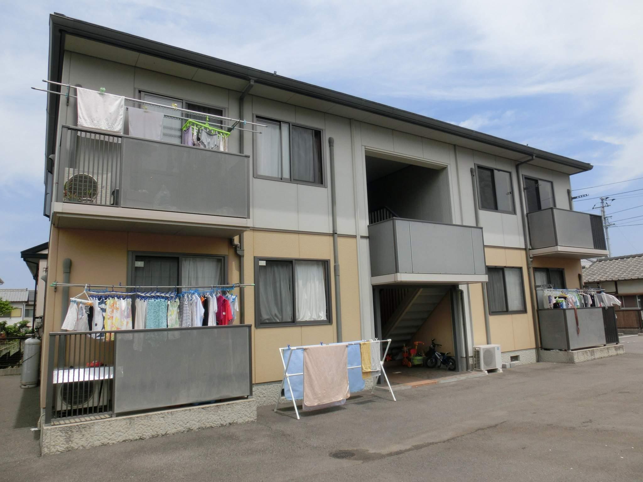 シャーメゾン山内 A棟