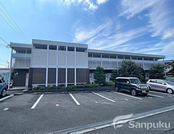 レオパレスサンホワイト枝松