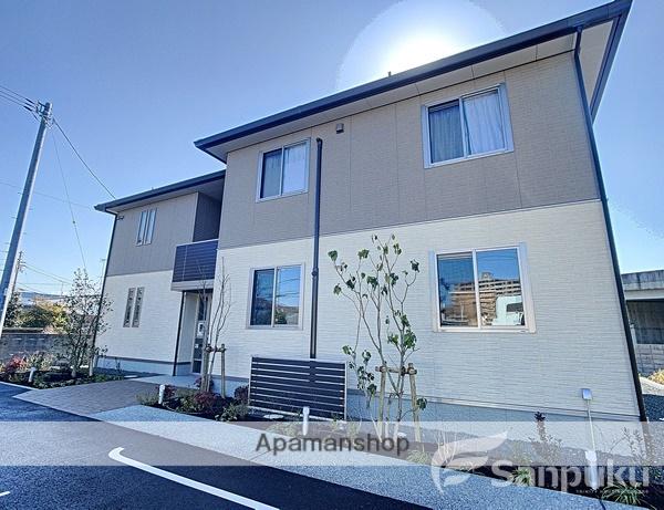 クラバエミリン