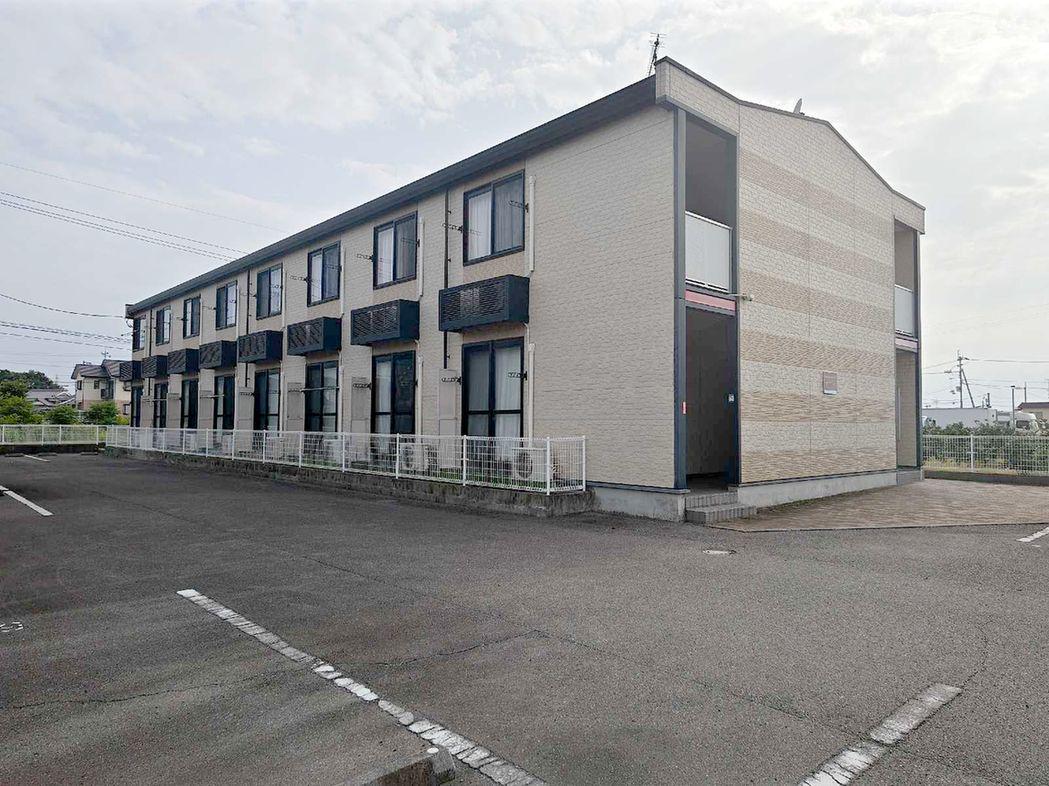 レオパレス与奈泉