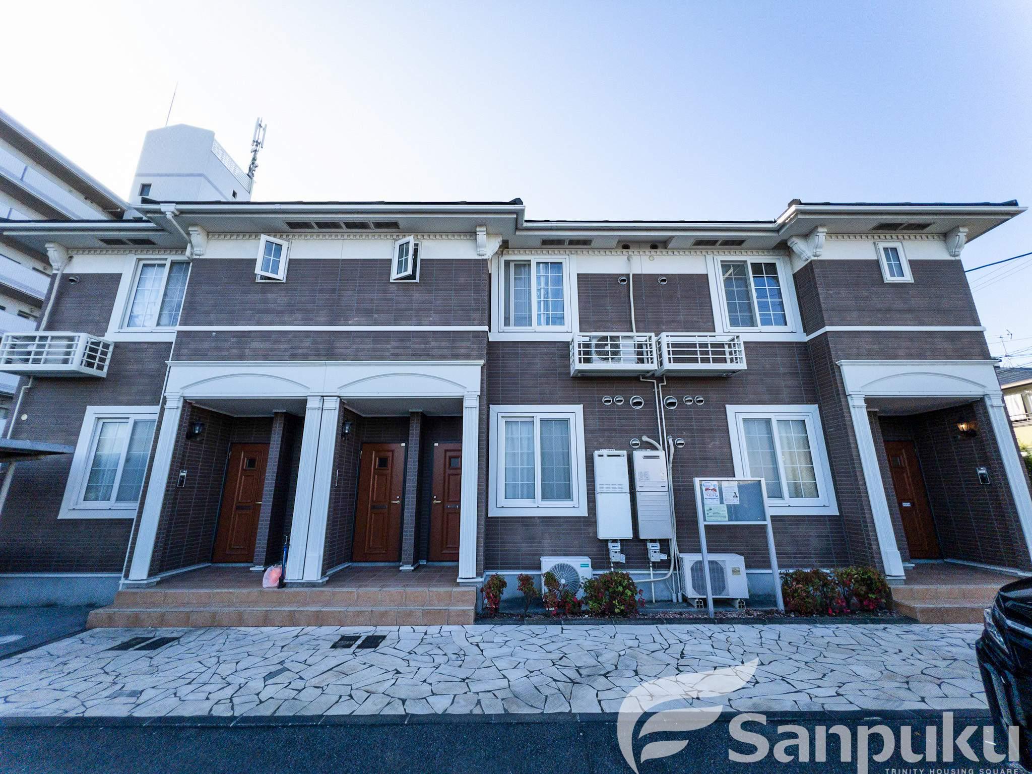 グランドアーネストA