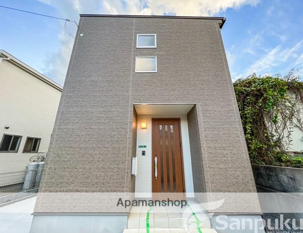 愛媛県松山市 2階建 築4年