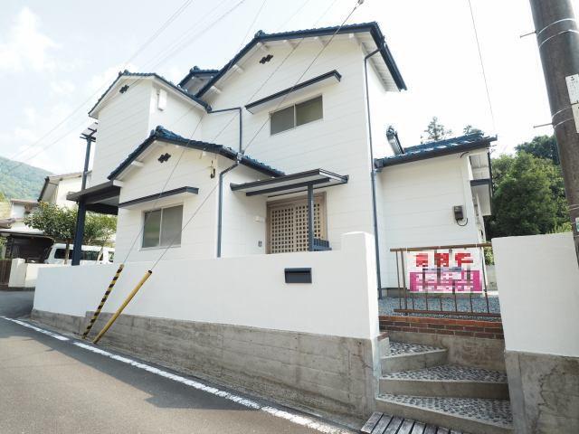 愛媛県伊予郡砥部町 2階建 築50年