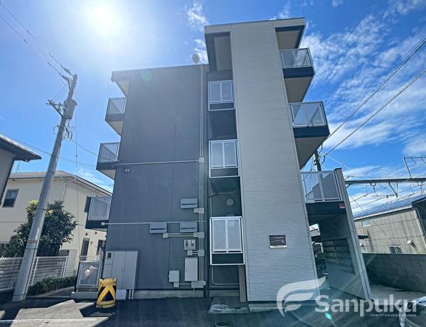 レオパレス松山保免