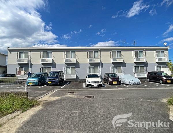 レオパレスJUN東野