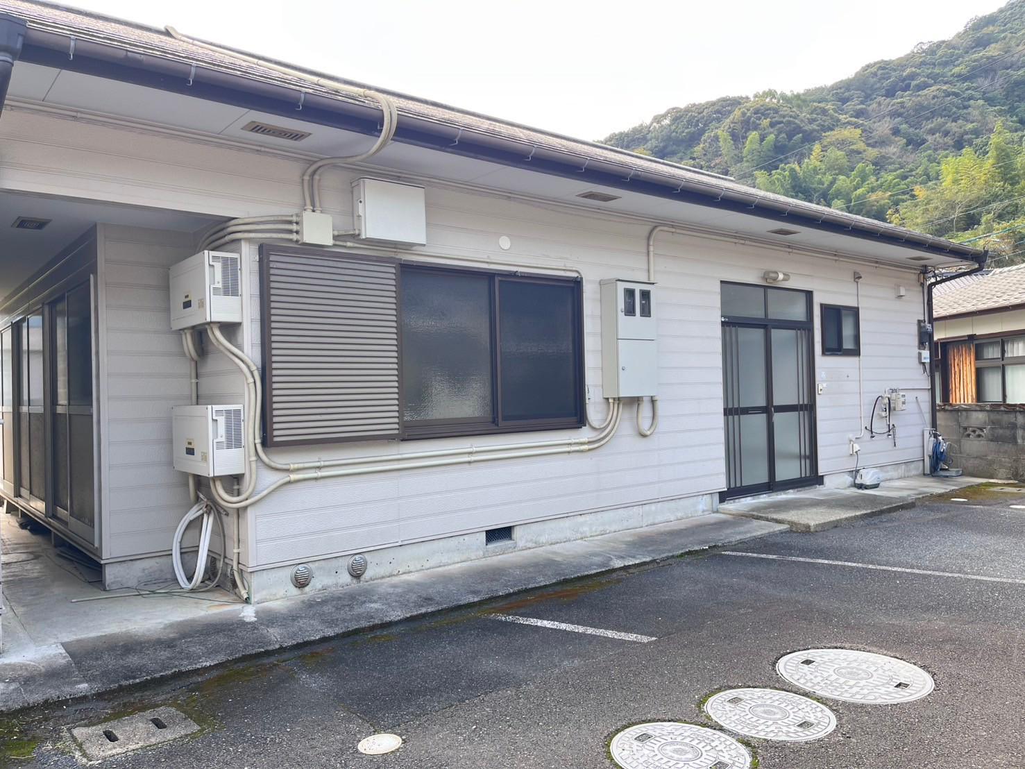 愛媛県宇和島市  築33年(2LDK)